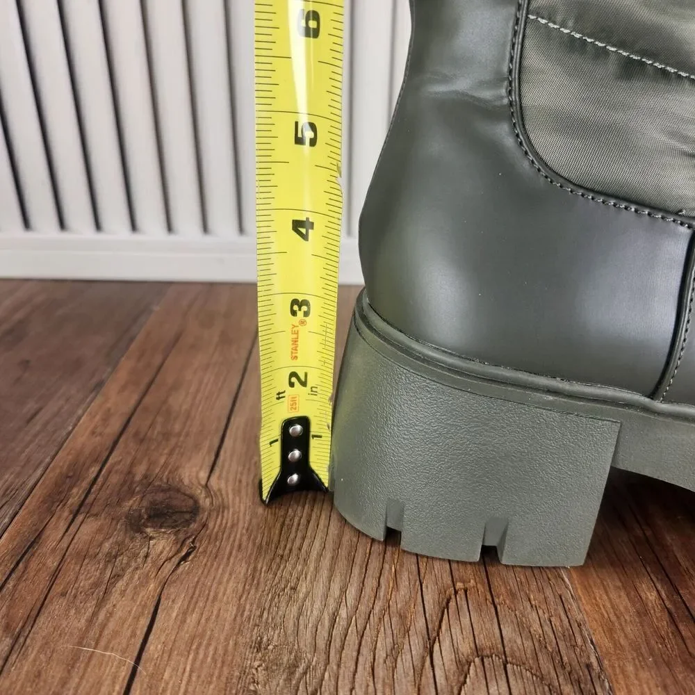 Torrid Chunky Boots Womens Sz 7.5WW Wide Olive Green Rubber Ankle Zip Up Booties
